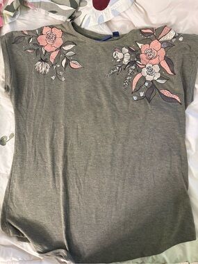 Apt. 9 Olive Green Tee with Pink Floral Shoulder Accents